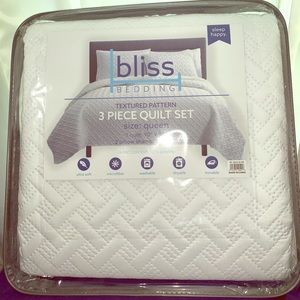 *New* Ultra Soft 3 Piece Quilt Set